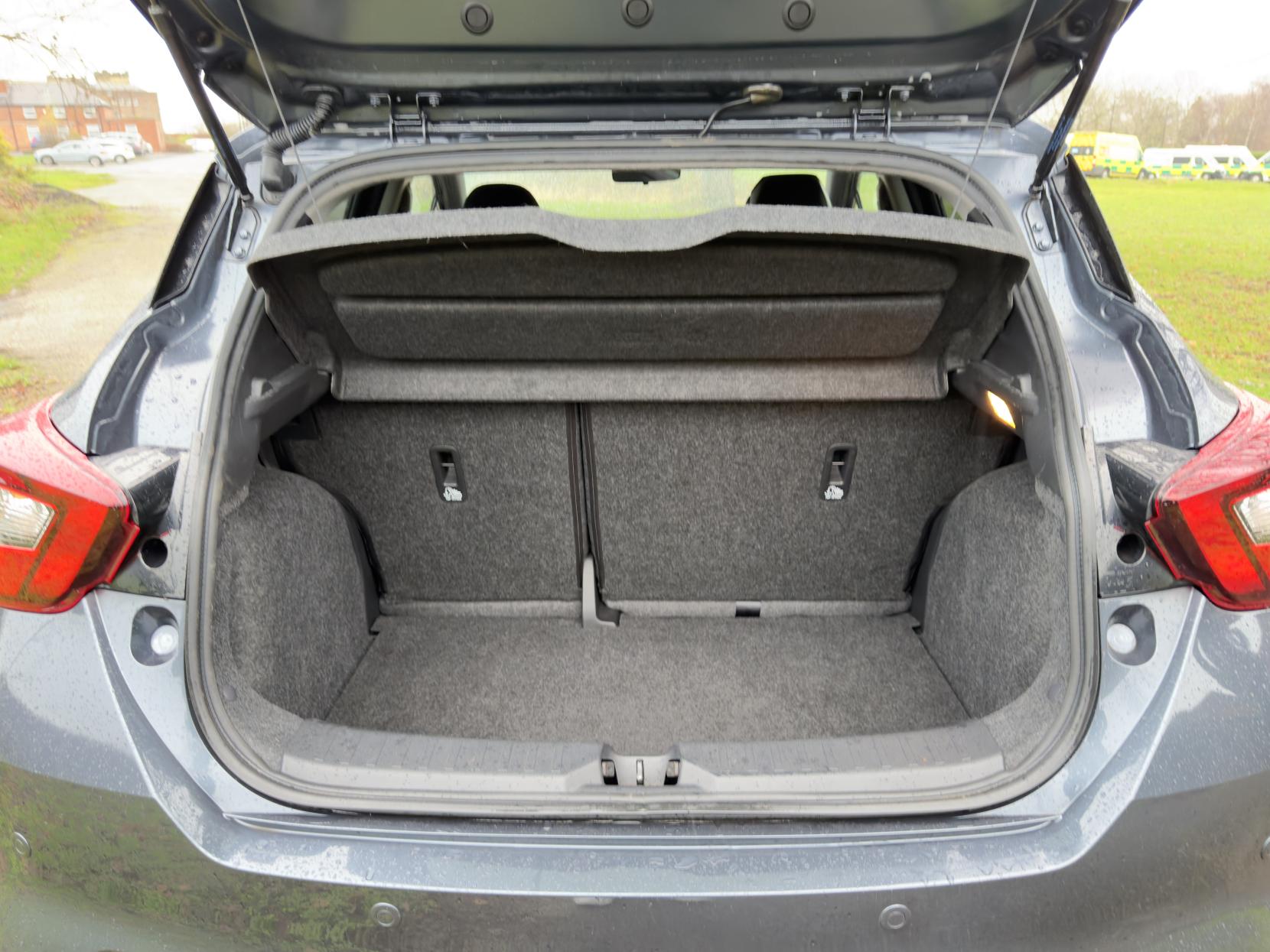 Nissan Micra 0.9 IG-T Tekna Hatchback 5dr Petrol Manual Euro 6 (s/s) (90 ps)