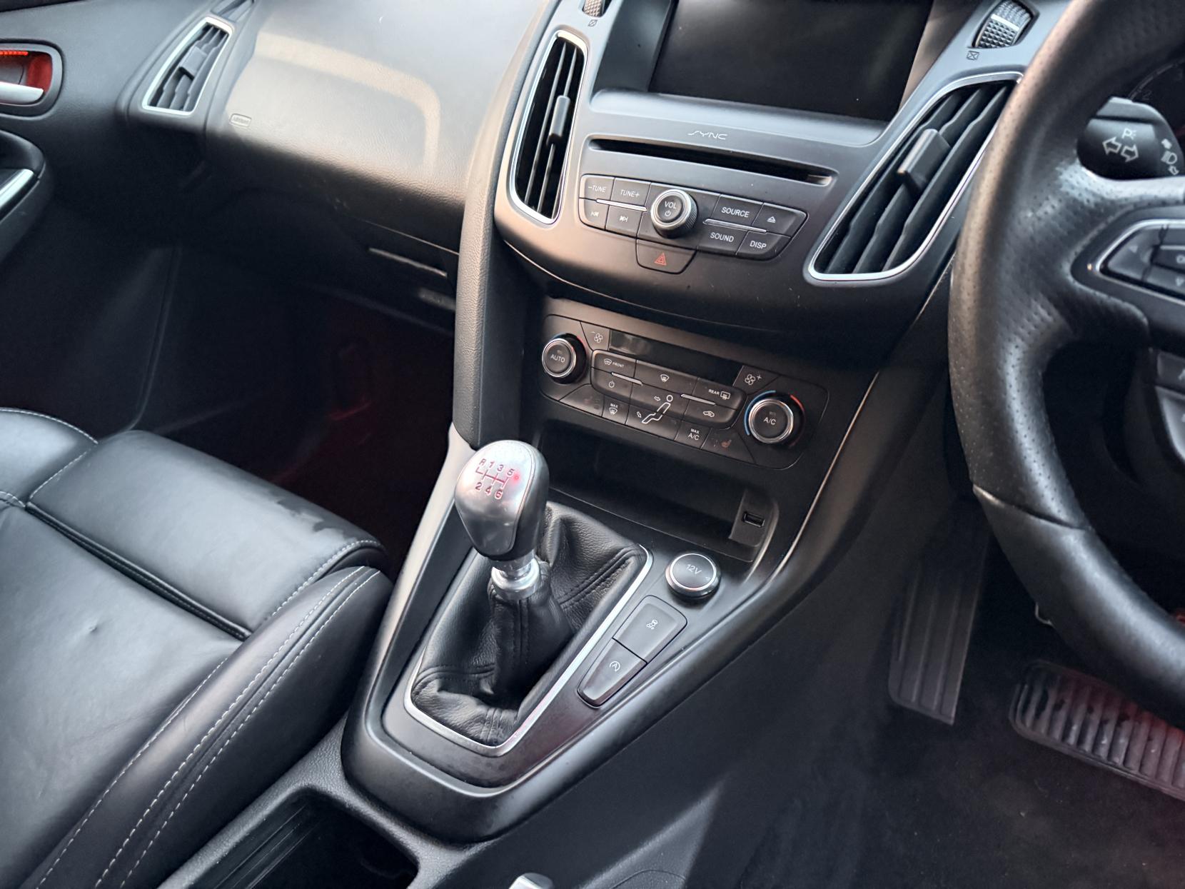 Ford Focus 2.0T EcoBoost ST-3 Hatchback 5dr Petrol Manual Euro 6 (s/s) (250 ps)