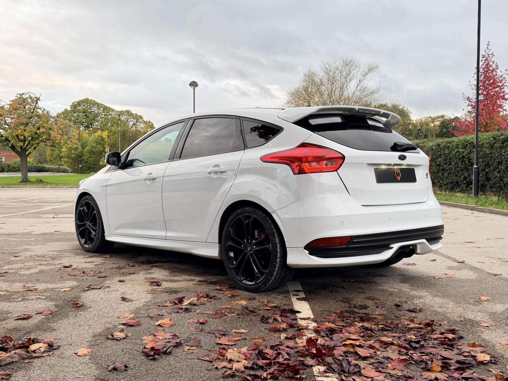 Ford Focus 2.0T EcoBoost ST-3 Hatchback 5dr Petrol Manual Euro 6 (s/s) (250 ps)