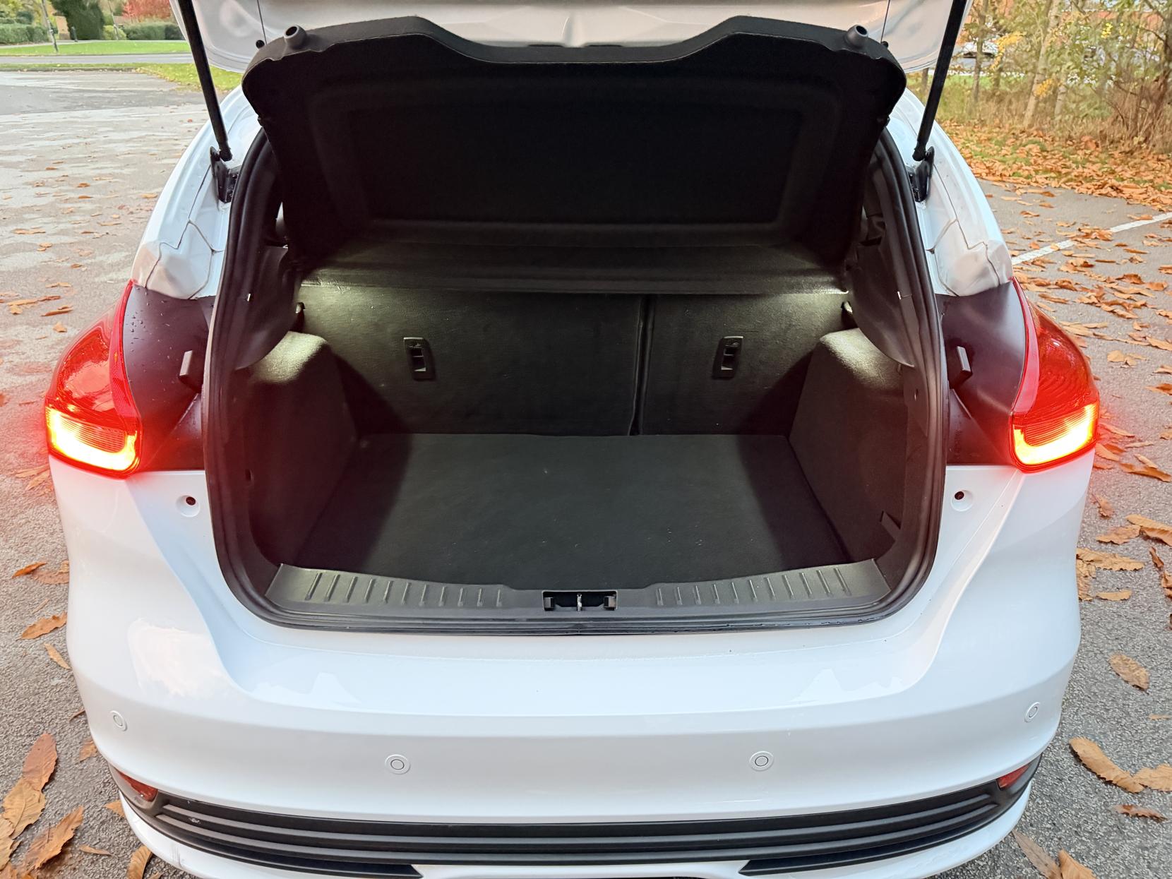 Ford Focus 2.0T EcoBoost ST-3 Hatchback 5dr Petrol Manual Euro 6 (s/s) (250 ps)