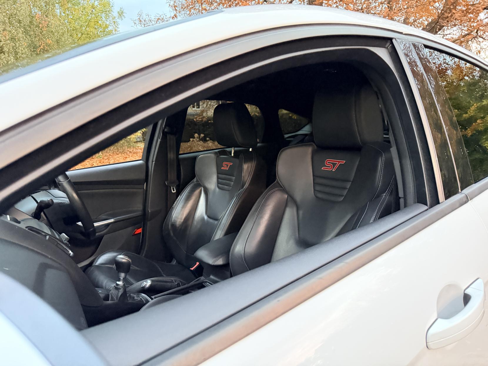 Ford Focus 2.0T EcoBoost ST-3 Hatchback 5dr Petrol Manual Euro 6 (s/s) (250 ps)