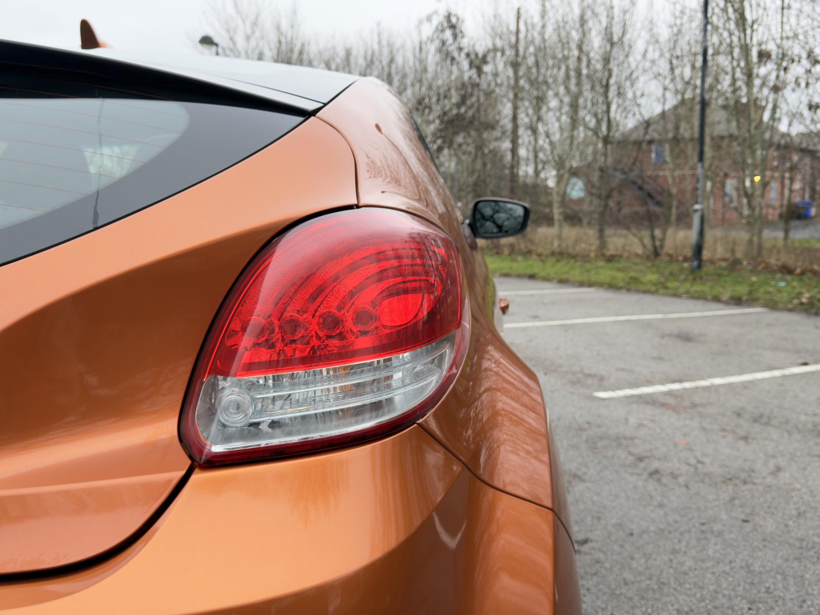 Hyundai Veloster 1.6 GDi Hatchback 4dr Petrol Manual Euro 5 (140 ps)