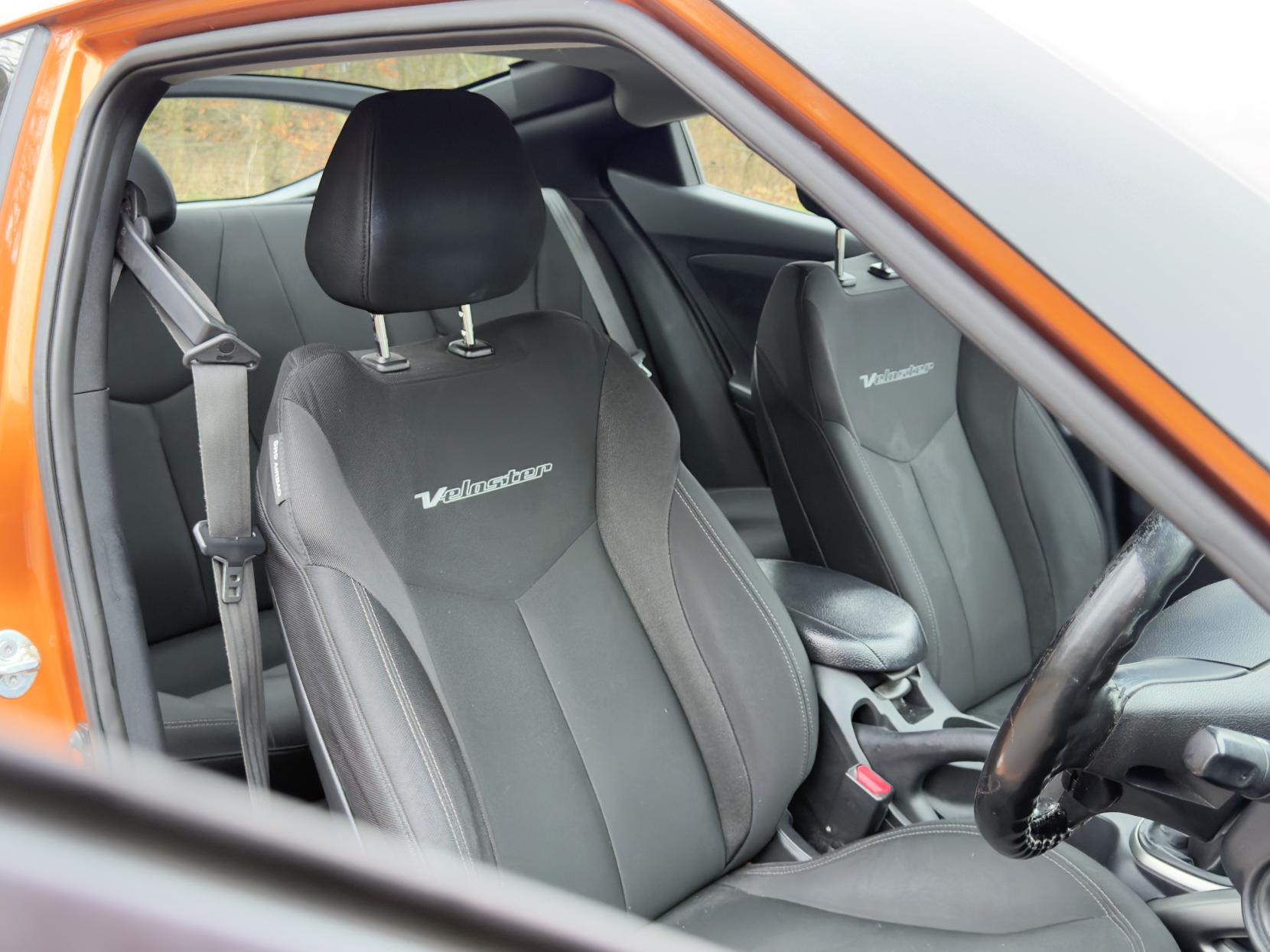 Hyundai Veloster 1.6 GDi Hatchback 4dr Petrol Manual Euro 5 (140 ps)