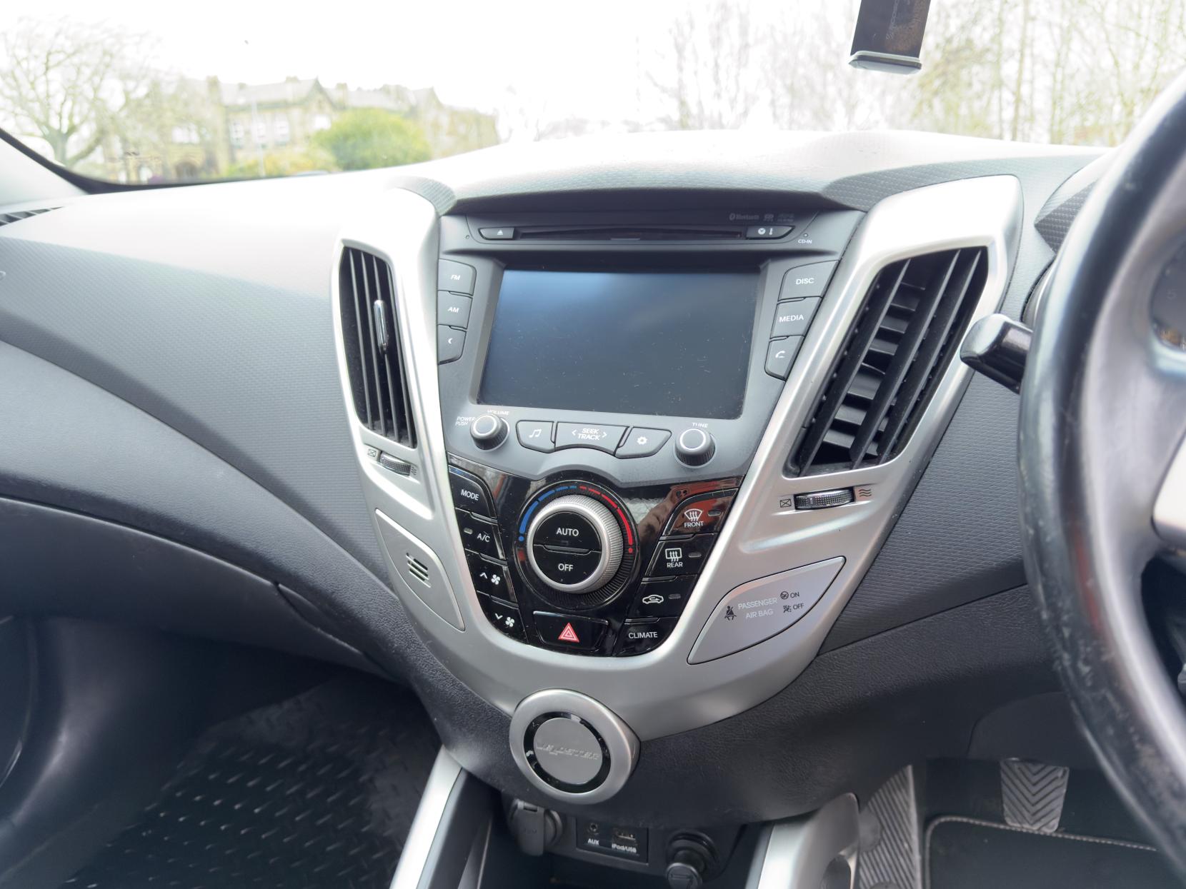 Hyundai Veloster 1.6 GDi Hatchback 4dr Petrol Manual Euro 5 (140 ps)