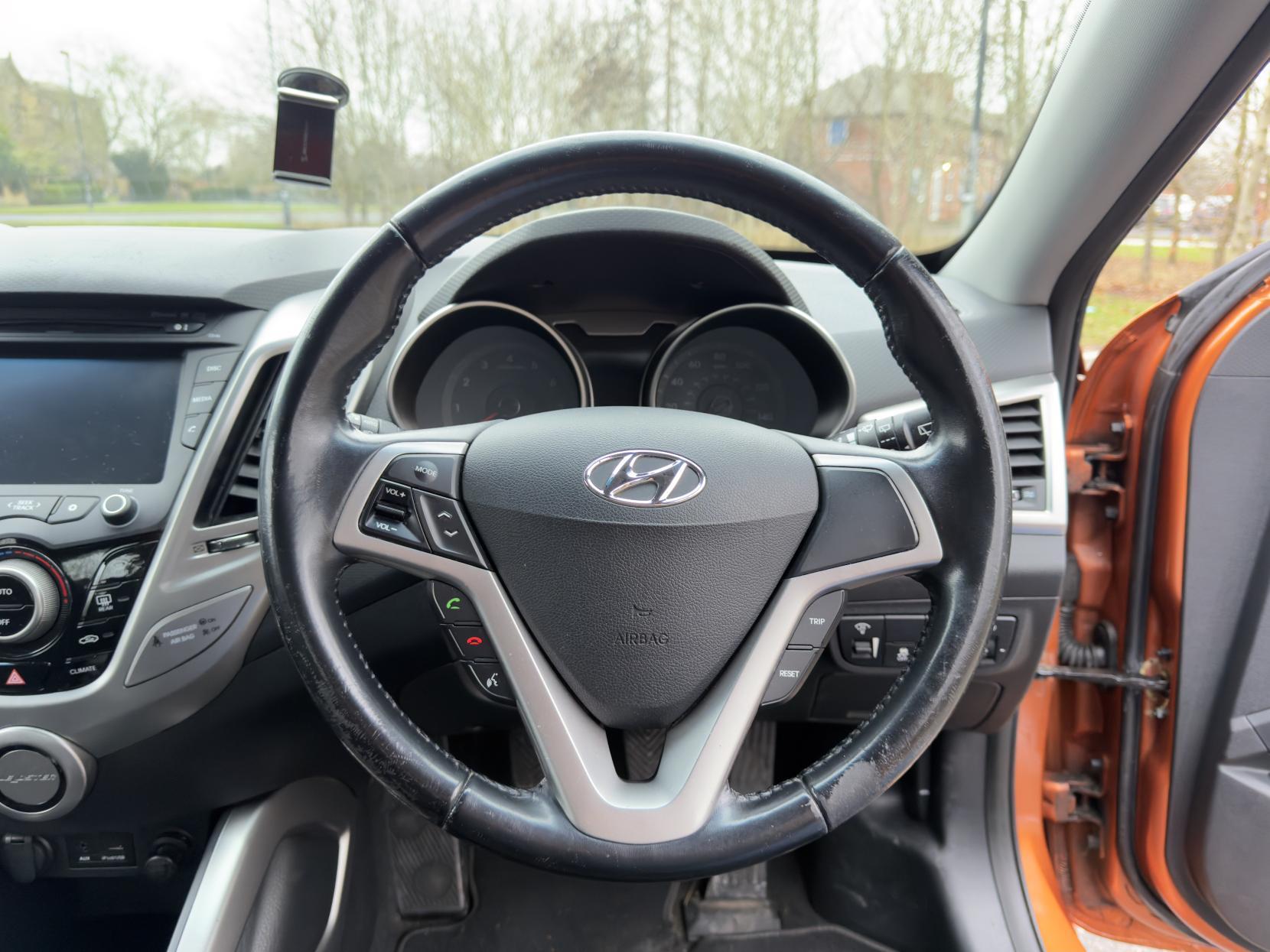 Hyundai Veloster 1.6 GDi Hatchback 4dr Petrol Manual Euro 5 (140 ps)