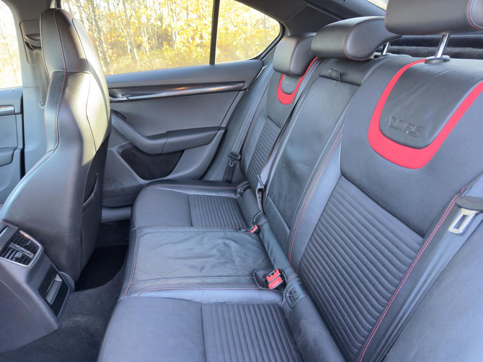 Skoda Octavia 2.0 TDI vRS Hatchback 5dr Diesel DSG Euro 5 (s/s) (184 ps)