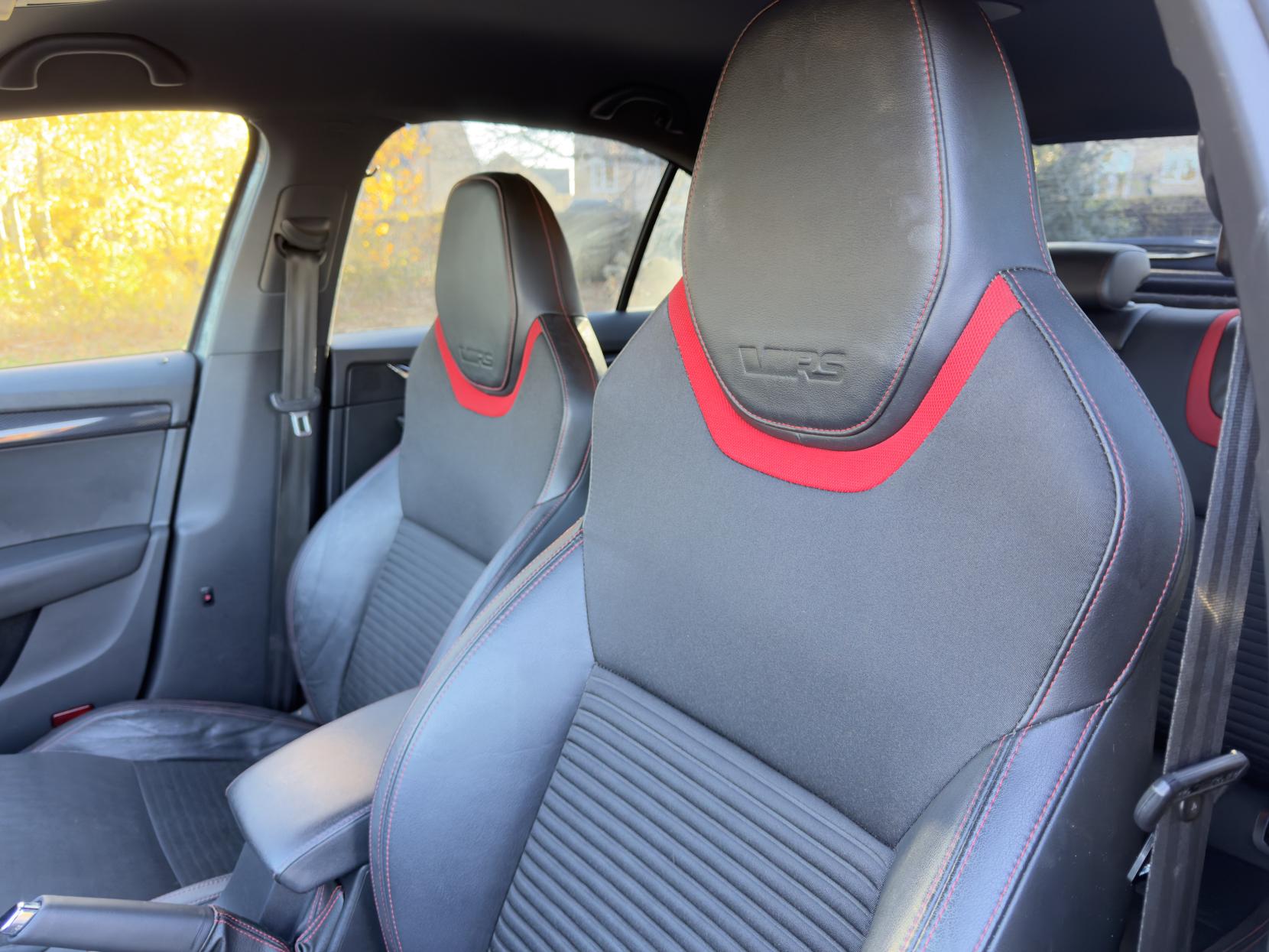 Skoda Octavia 2.0 TDI vRS Hatchback 5dr Diesel DSG Euro 5 (s/s) (184 ps)