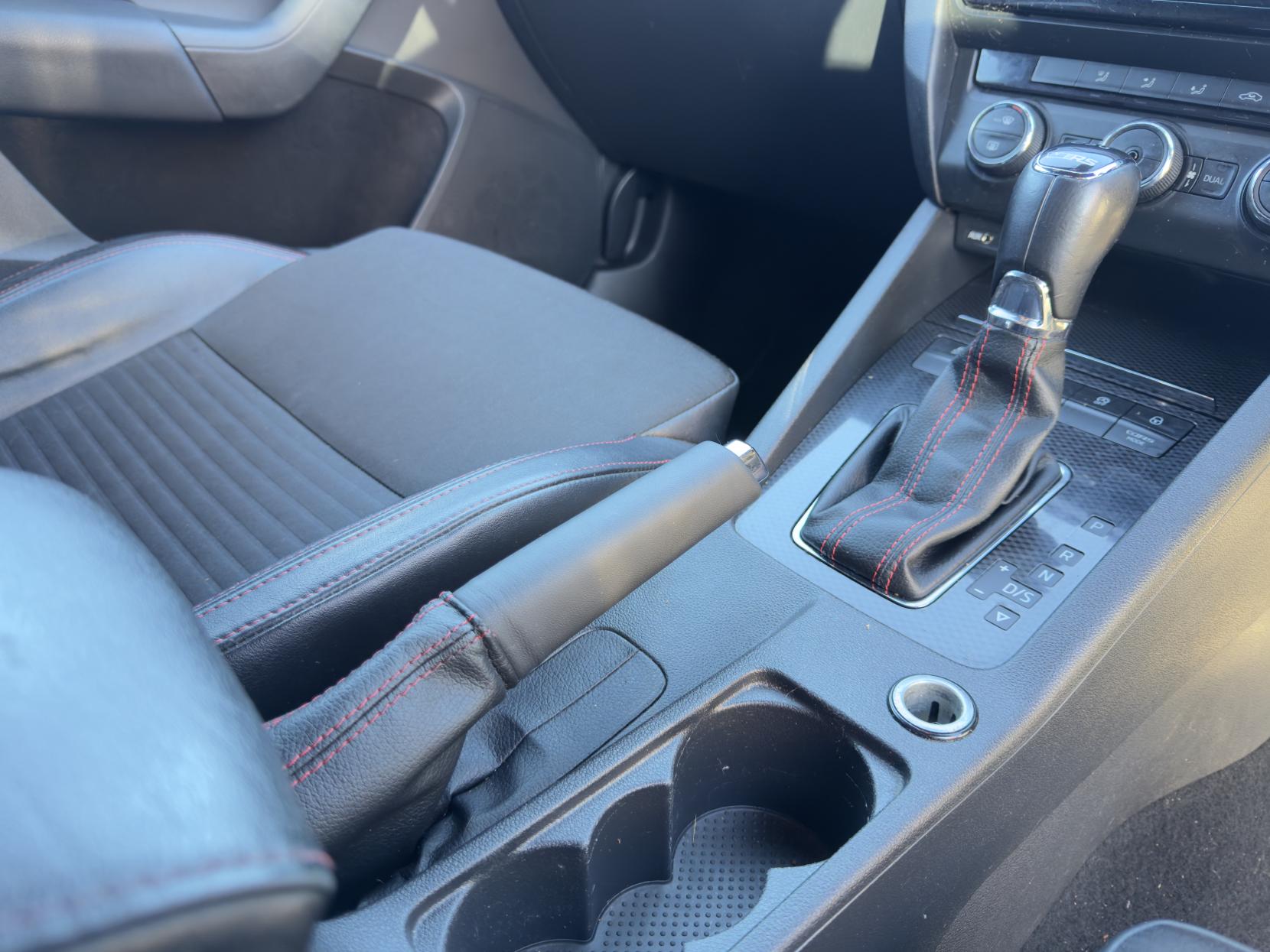 Skoda Octavia 2.0 TDI vRS Hatchback 5dr Diesel DSG Euro 5 (s/s) (184 ps)