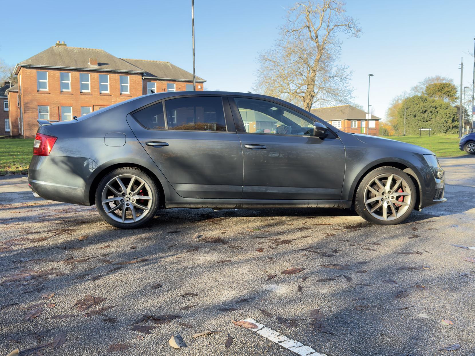 Skoda Octavia 2.0 TDI vRS Hatchback 5dr Diesel DSG Euro 5 (s/s) (184 ps)