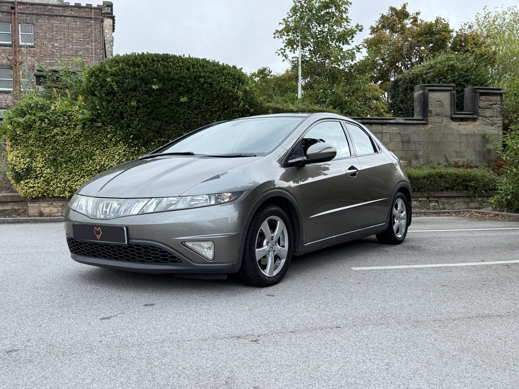 Honda Civic 1.8 i-VTEC ES Hatchback 5dr Petrol Manual (152 g/km, 138 bhp)