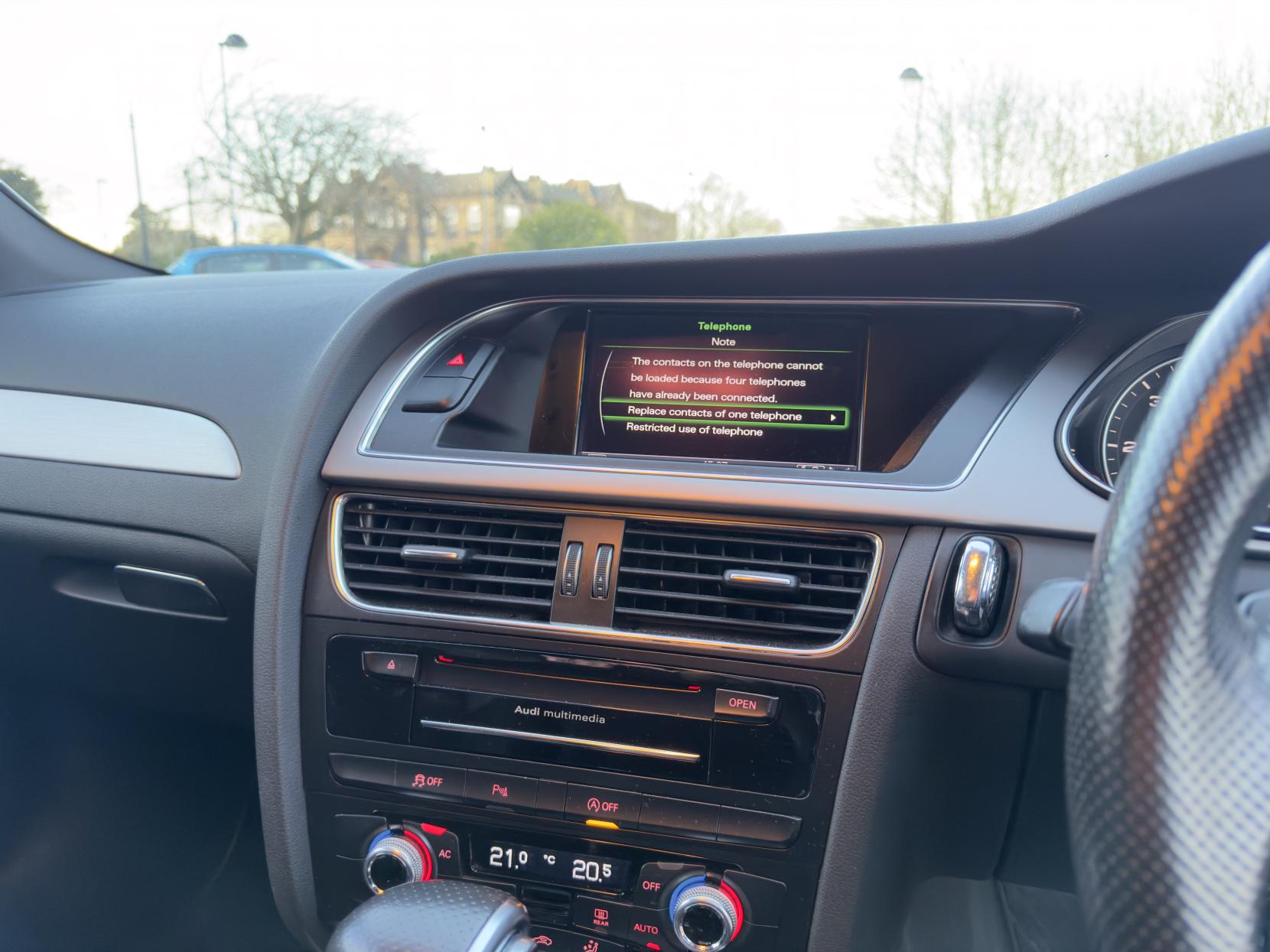 Audi A4 Avant 3.0 TDI V6 S line Estate 5dr Diesel S Tronic quattro Euro 5 (s/s) (245 ps)