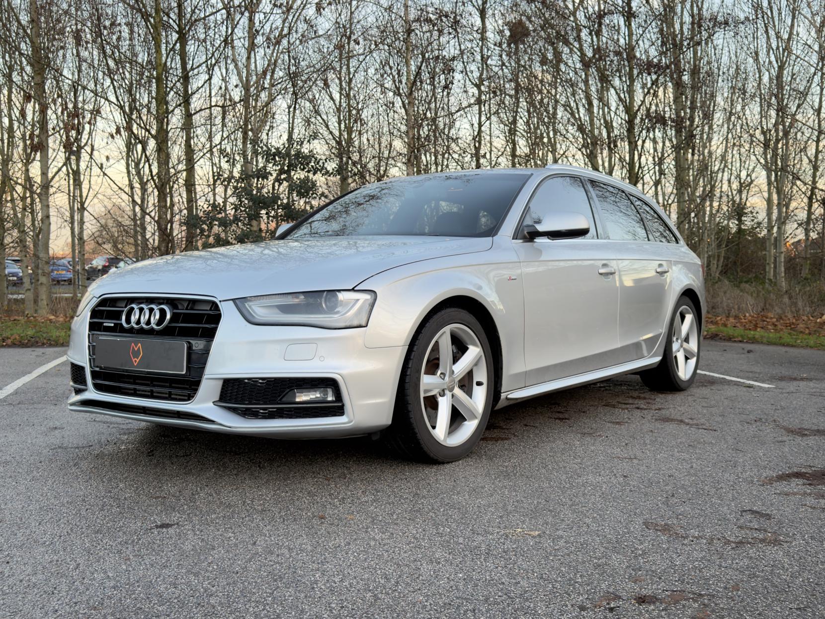 Audi A4 Avant 3.0 TDI V6 S line Estate 5dr Diesel S Tronic quattro Euro 5 (s/s) (245 ps)