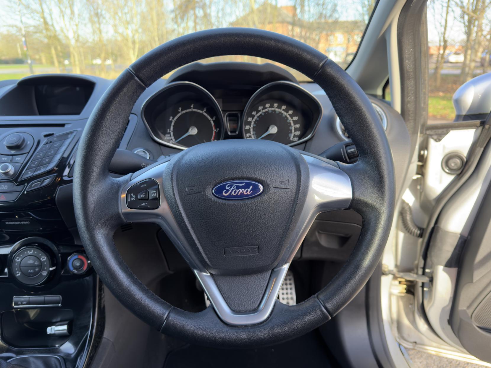 Ford Fiesta 1.0T EcoBoost Zetec S Hatchback 3dr Petrol Manual Euro 5 (s/s) (125 ps)