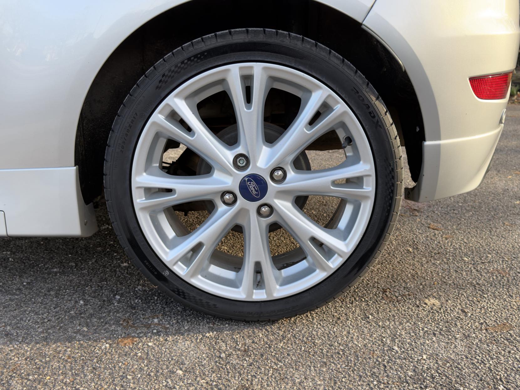 Ford Fiesta 1.0T EcoBoost Zetec S Hatchback 3dr Petrol Manual Euro 5 (s/s) (125 ps)