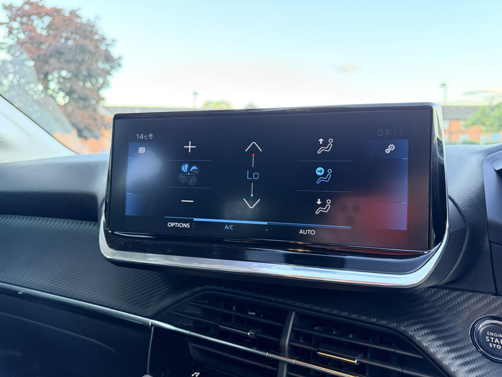 Peugeot 208 1.2 PureTech Allure Premium Hatchback 5dr Petrol Manual Euro 6 (s/s) (100 ps)