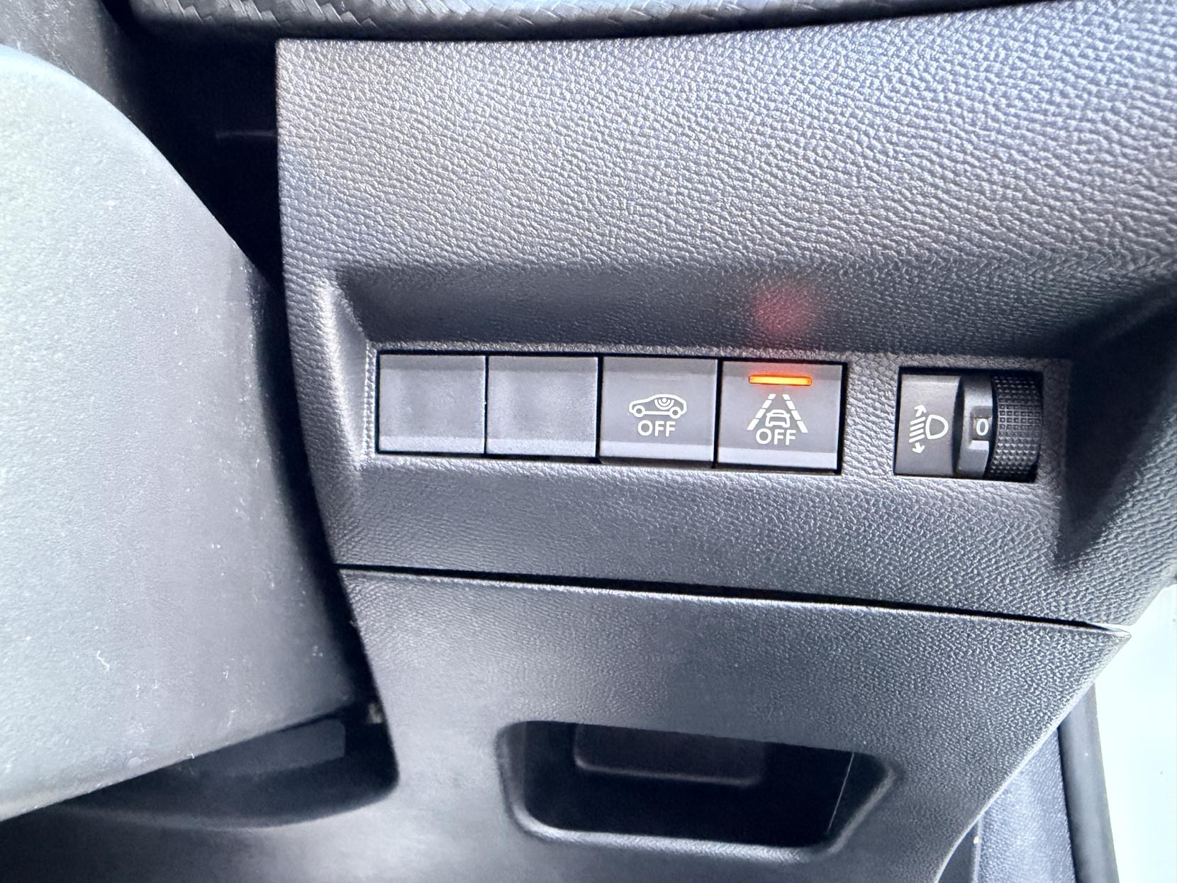 Peugeot 208 1.2 PureTech Allure Premium Hatchback 5dr Petrol Manual Euro 6 (s/s) (100 ps)