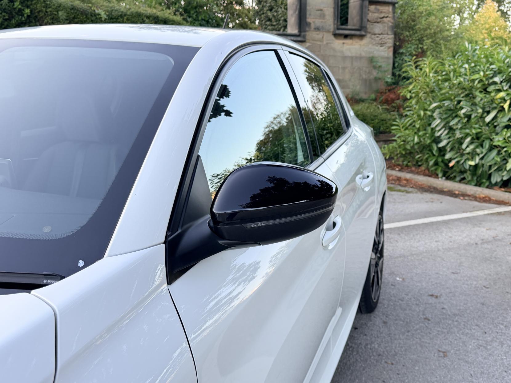 Peugeot 208 1.2 PureTech Allure Premium Hatchback 5dr Petrol Manual Euro 6 (s/s) (100 ps)