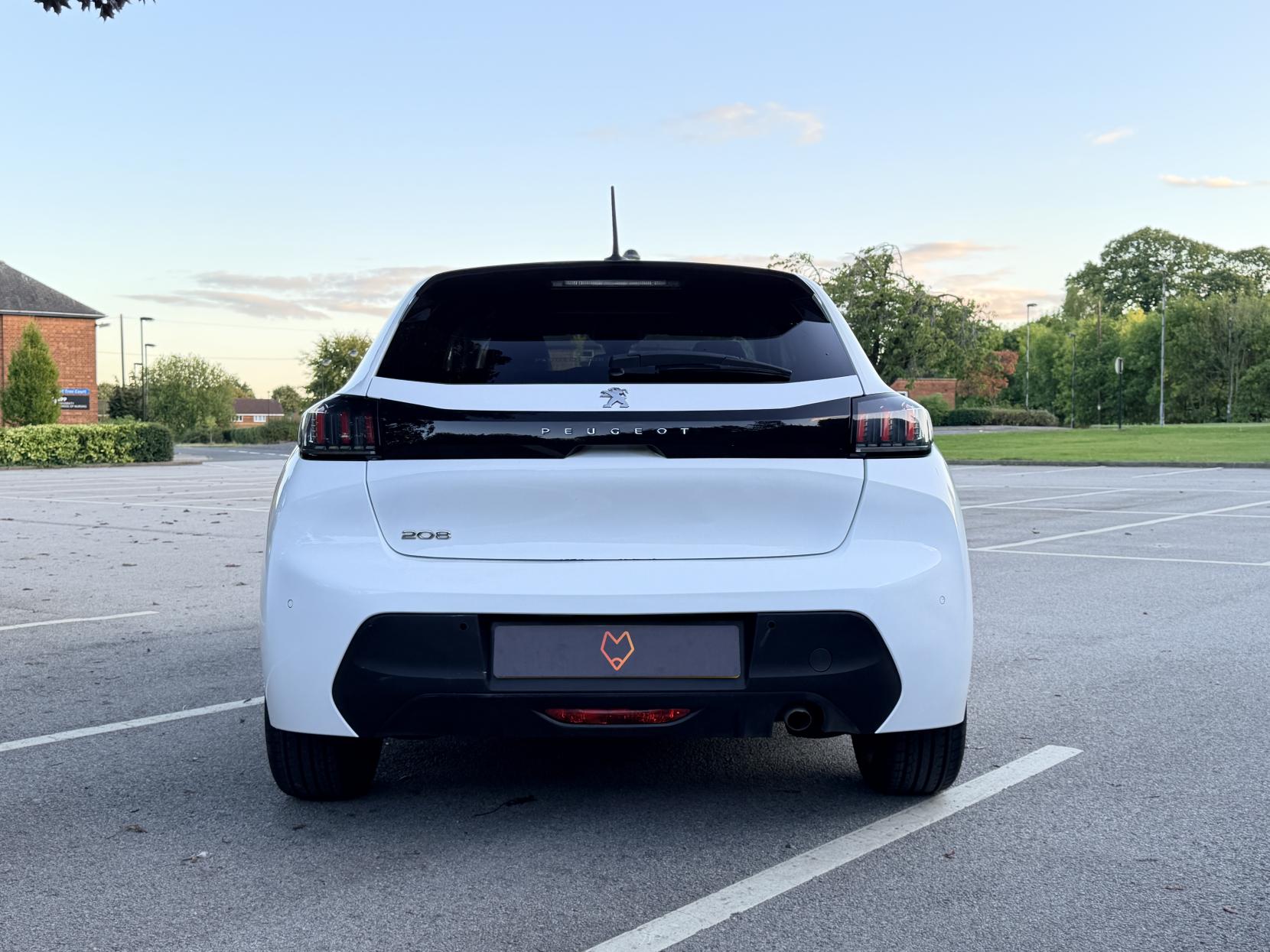 Peugeot 208 1.2 PureTech Allure Premium Hatchback 5dr Petrol Manual Euro 6 (s/s) (100 ps)