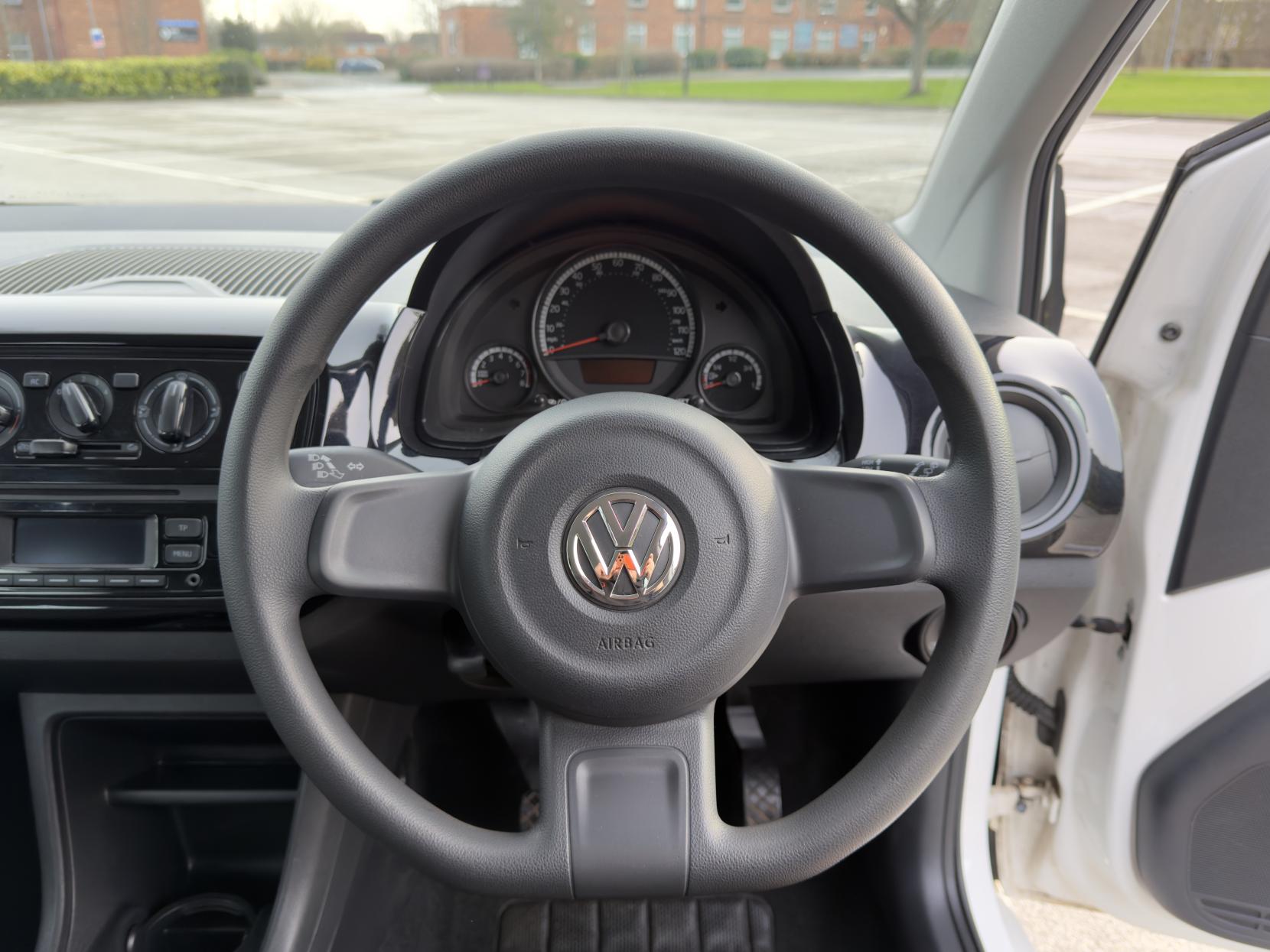 Volkswagen up! 1.0 BlueMotion Tech Move up! Hatchback 5dr Petrol Manual Euro 5 (s/s) (60 ps)