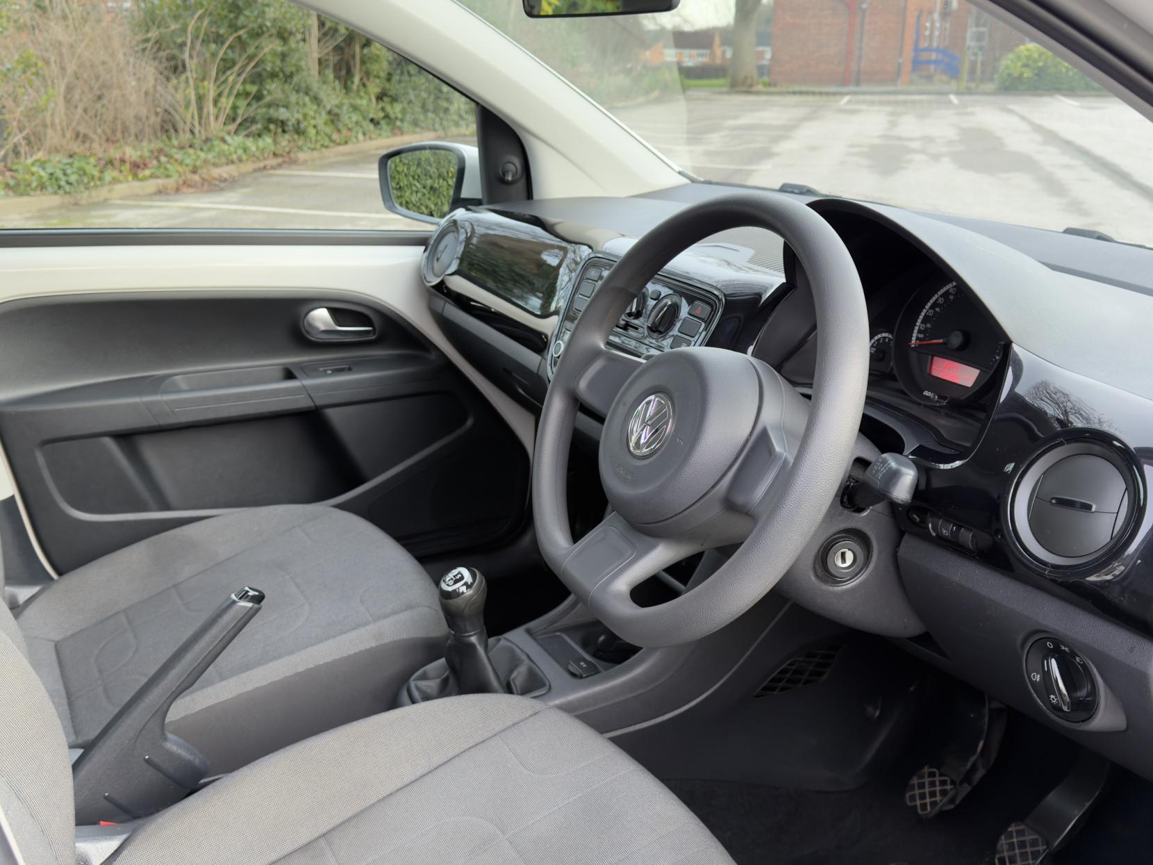 Volkswagen up! 1.0 BlueMotion Tech Move up! Hatchback 5dr Petrol Manual Euro 5 (s/s) (60 ps)