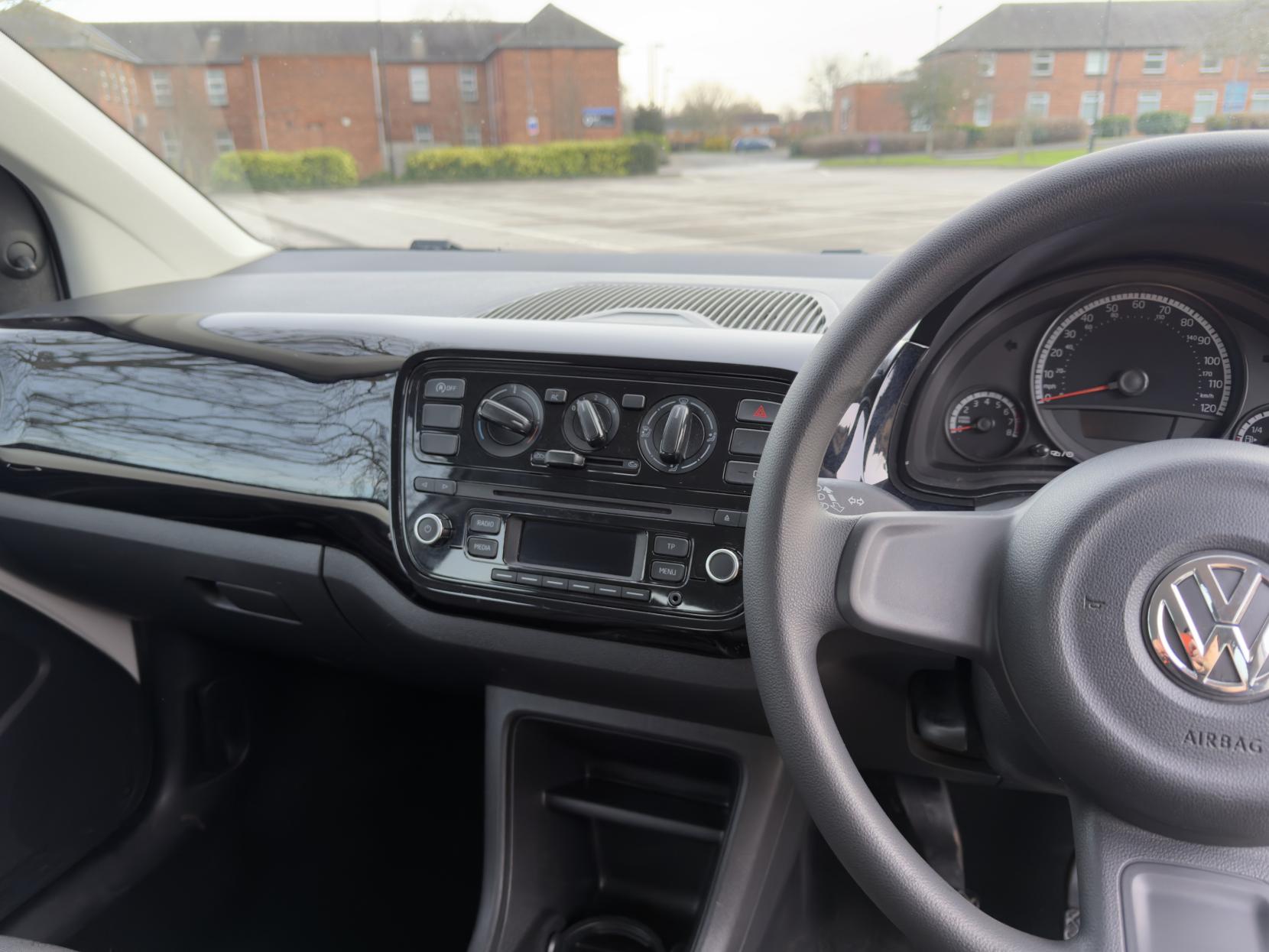 Volkswagen up! 1.0 BlueMotion Tech Move up! Hatchback 5dr Petrol Manual Euro 5 (s/s) (60 ps)