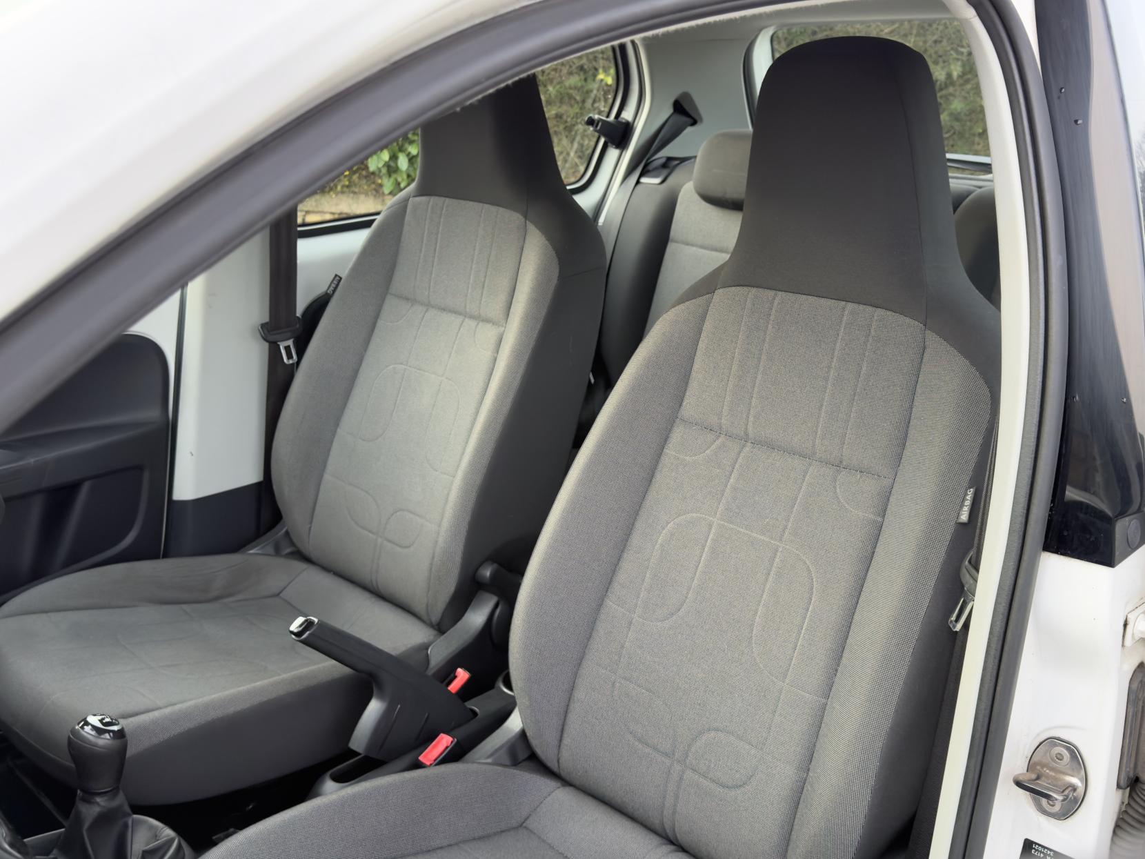 Volkswagen up! 1.0 BlueMotion Tech Move up! Hatchback 5dr Petrol Manual Euro 5 (s/s) (60 ps)