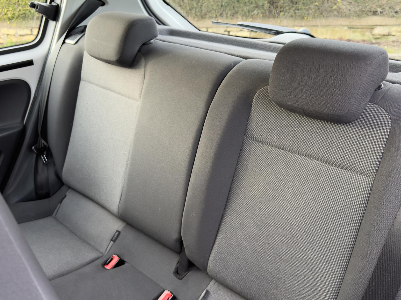 Volkswagen up! 1.0 BlueMotion Tech Move up! Hatchback 5dr Petrol Manual Euro 5 (s/s) (60 ps)