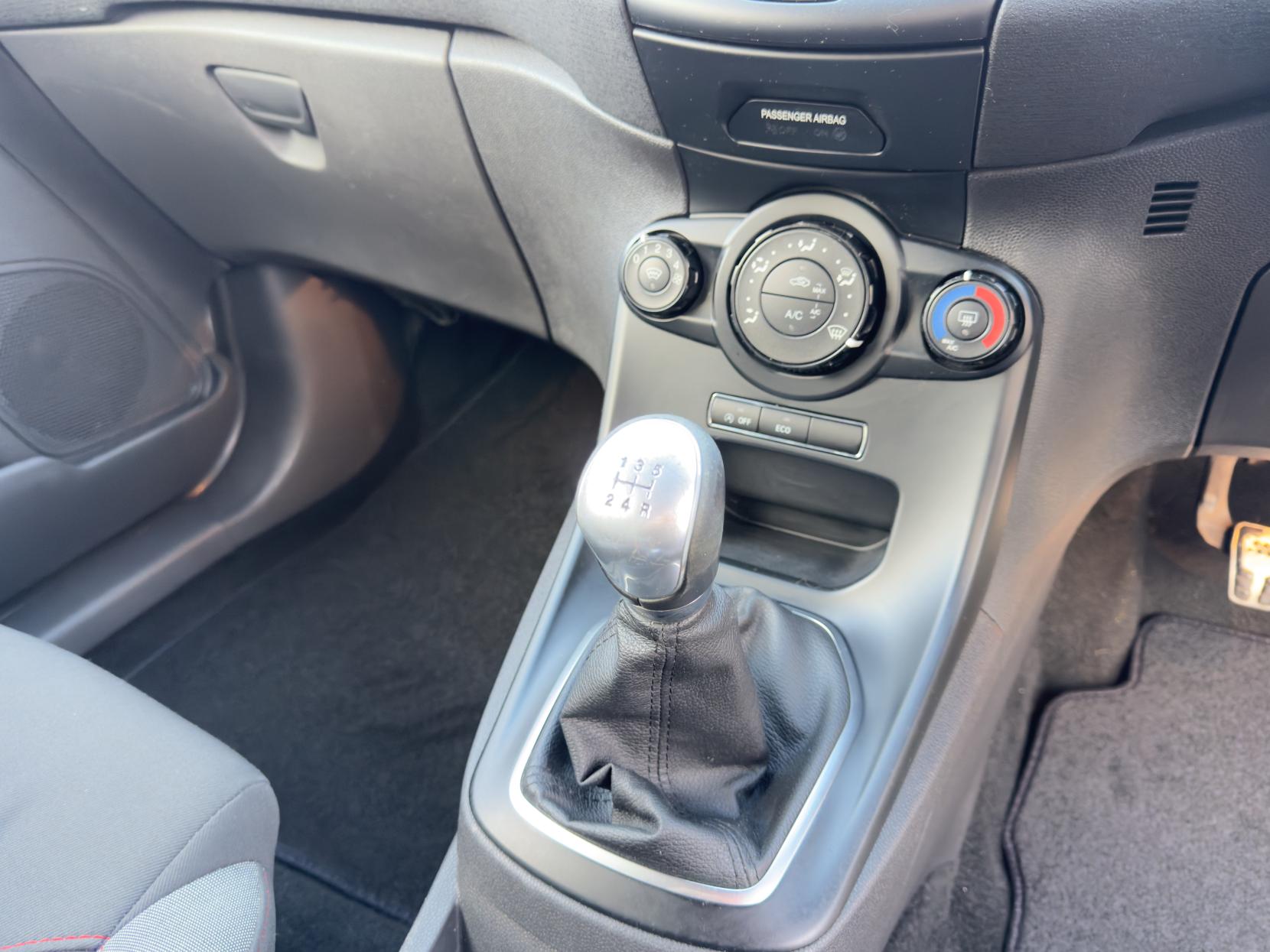 Ford Fiesta 1.0T EcoBoost ST-Line Hatchback 3dr Petrol Manual Euro 6 (s/s) (125 ps)