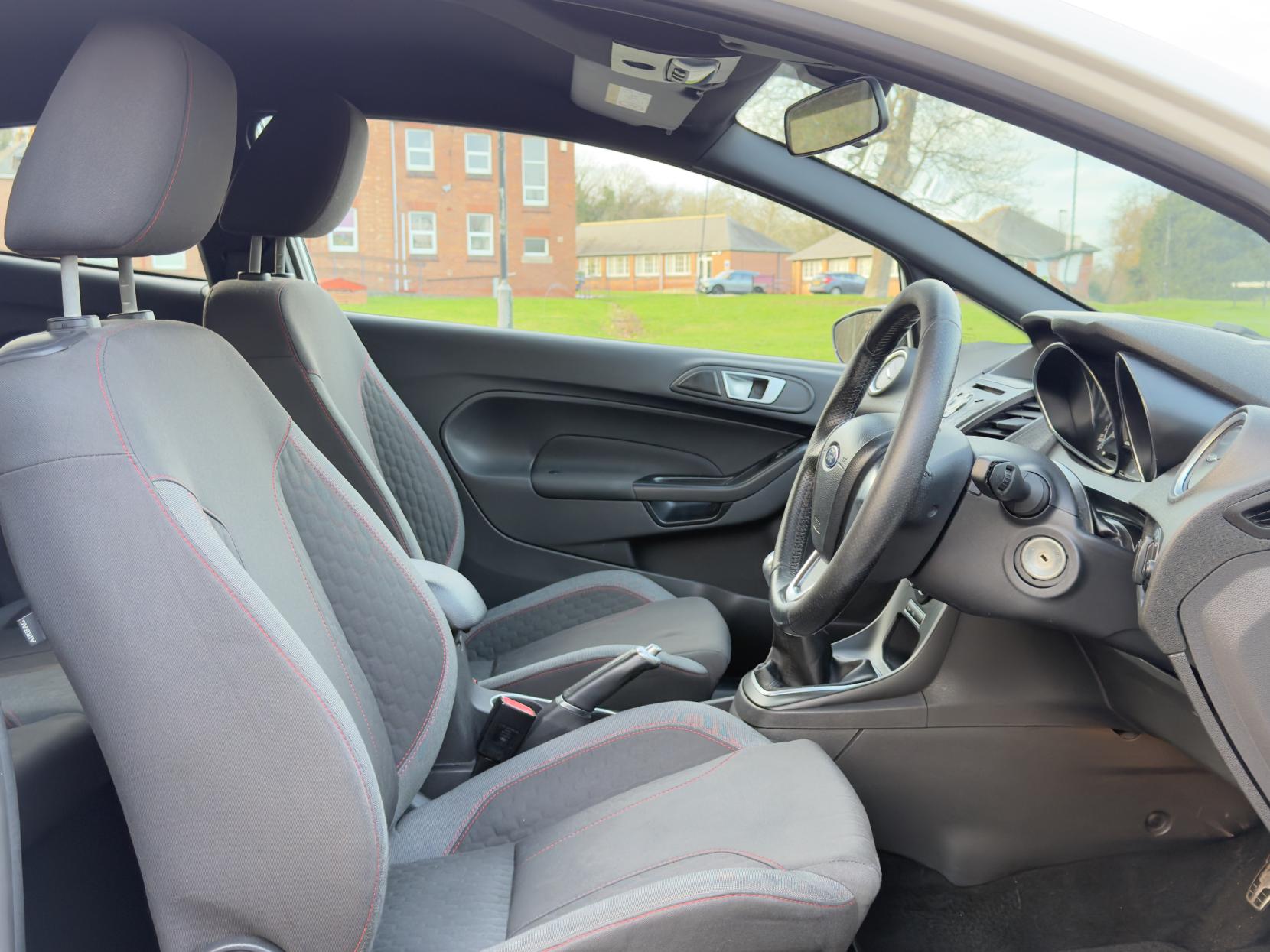 Ford Fiesta 1.0T EcoBoost ST-Line Hatchback 3dr Petrol Manual Euro 6 (s/s) (125 ps)