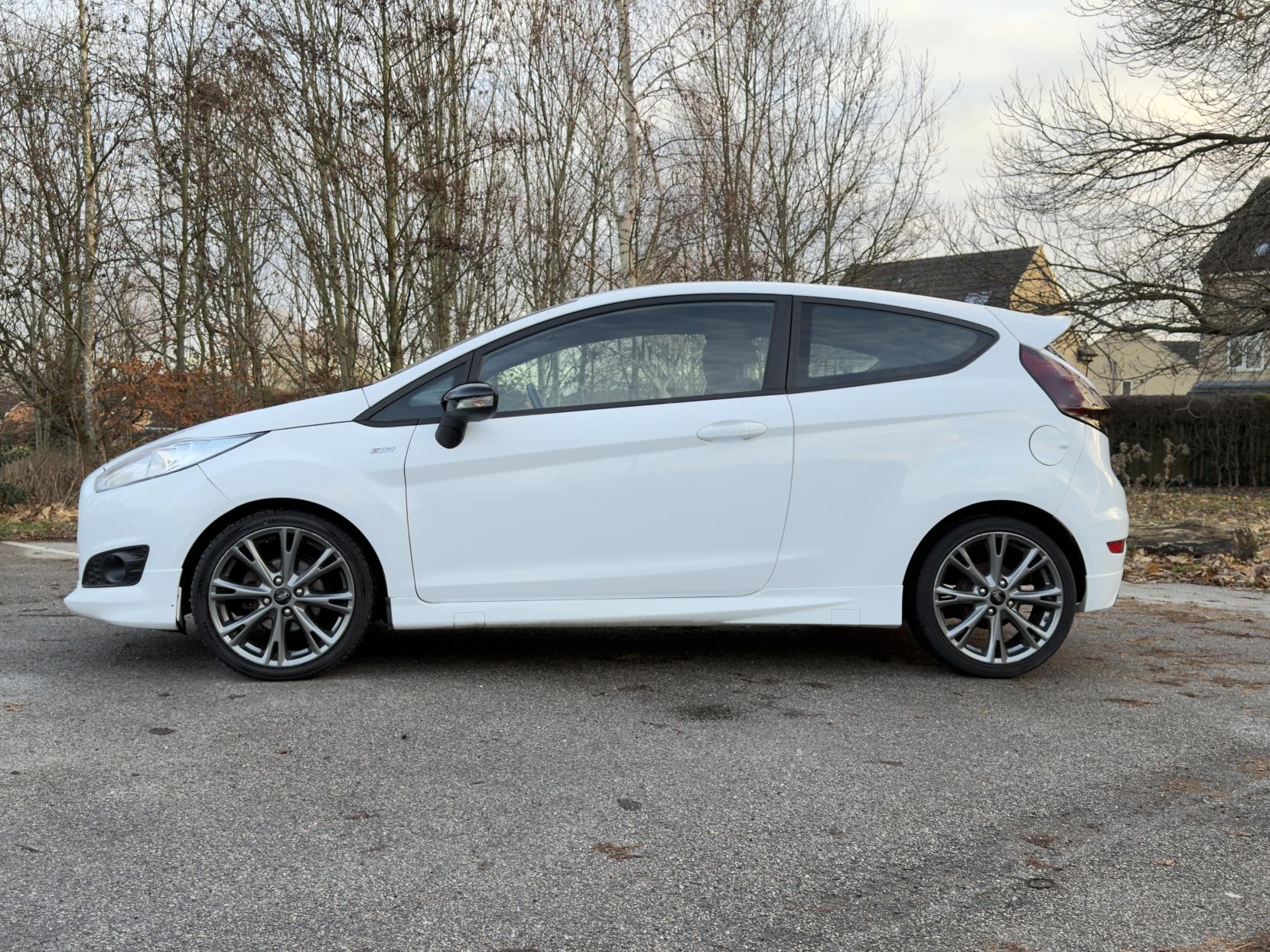 Ford Fiesta 1.0T EcoBoost ST-Line Hatchback 3dr Petrol Manual Euro 6 (s/s) (125 ps)