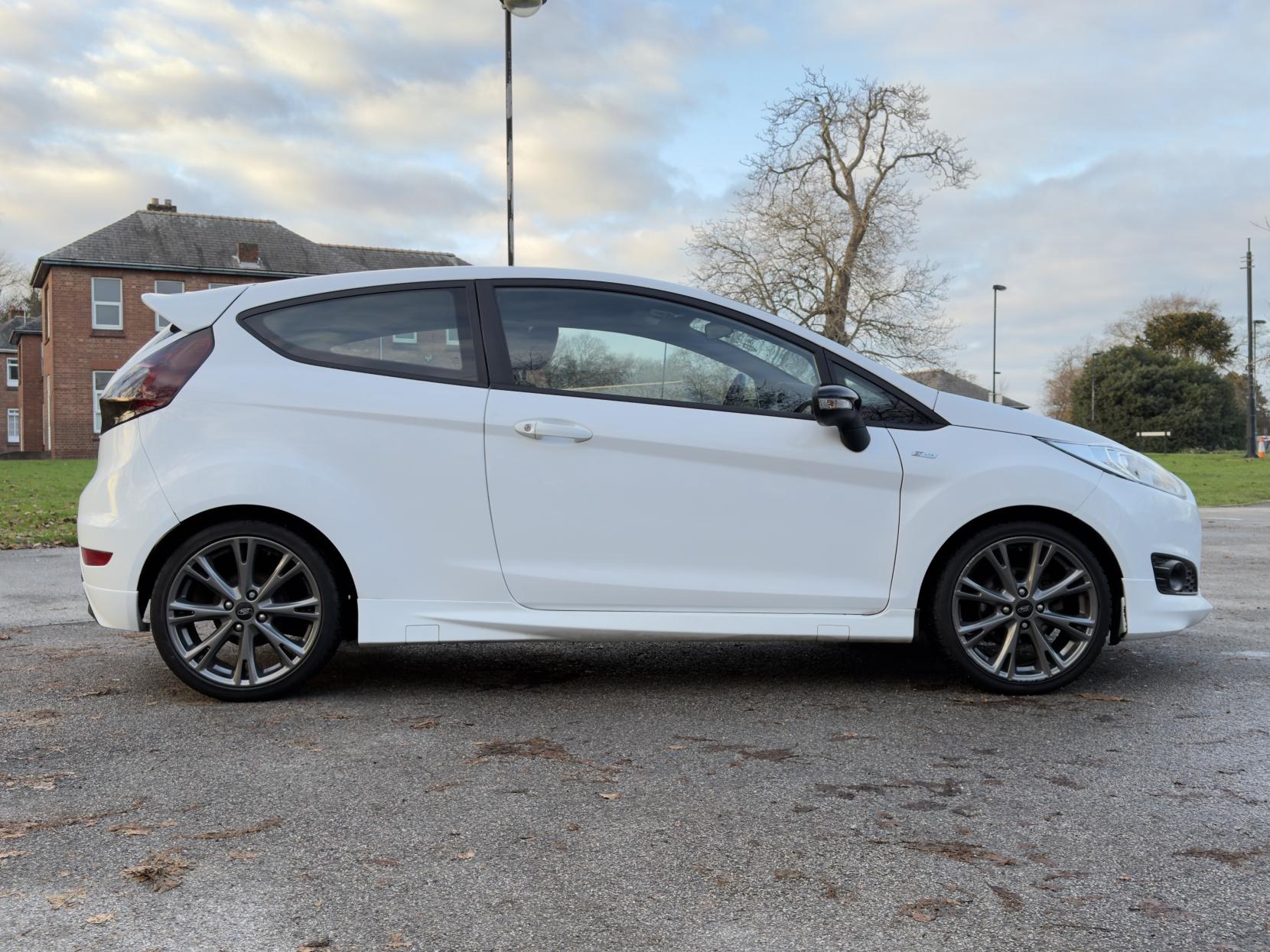 Ford Fiesta 1.0T EcoBoost ST-Line Hatchback 3dr Petrol Manual Euro 6 (s/s) (125 ps)