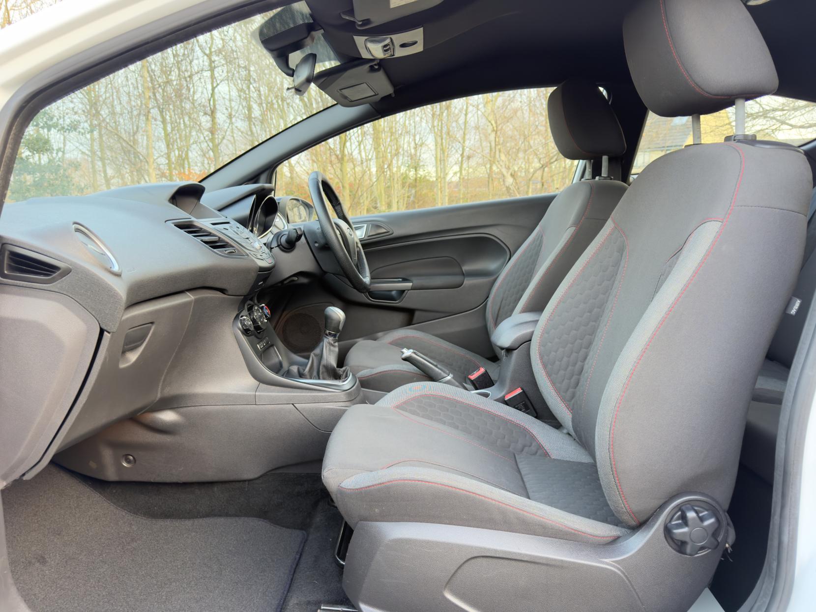 Ford Fiesta 1.0T EcoBoost ST-Line Hatchback 3dr Petrol Manual Euro 6 (s/s) (125 ps)