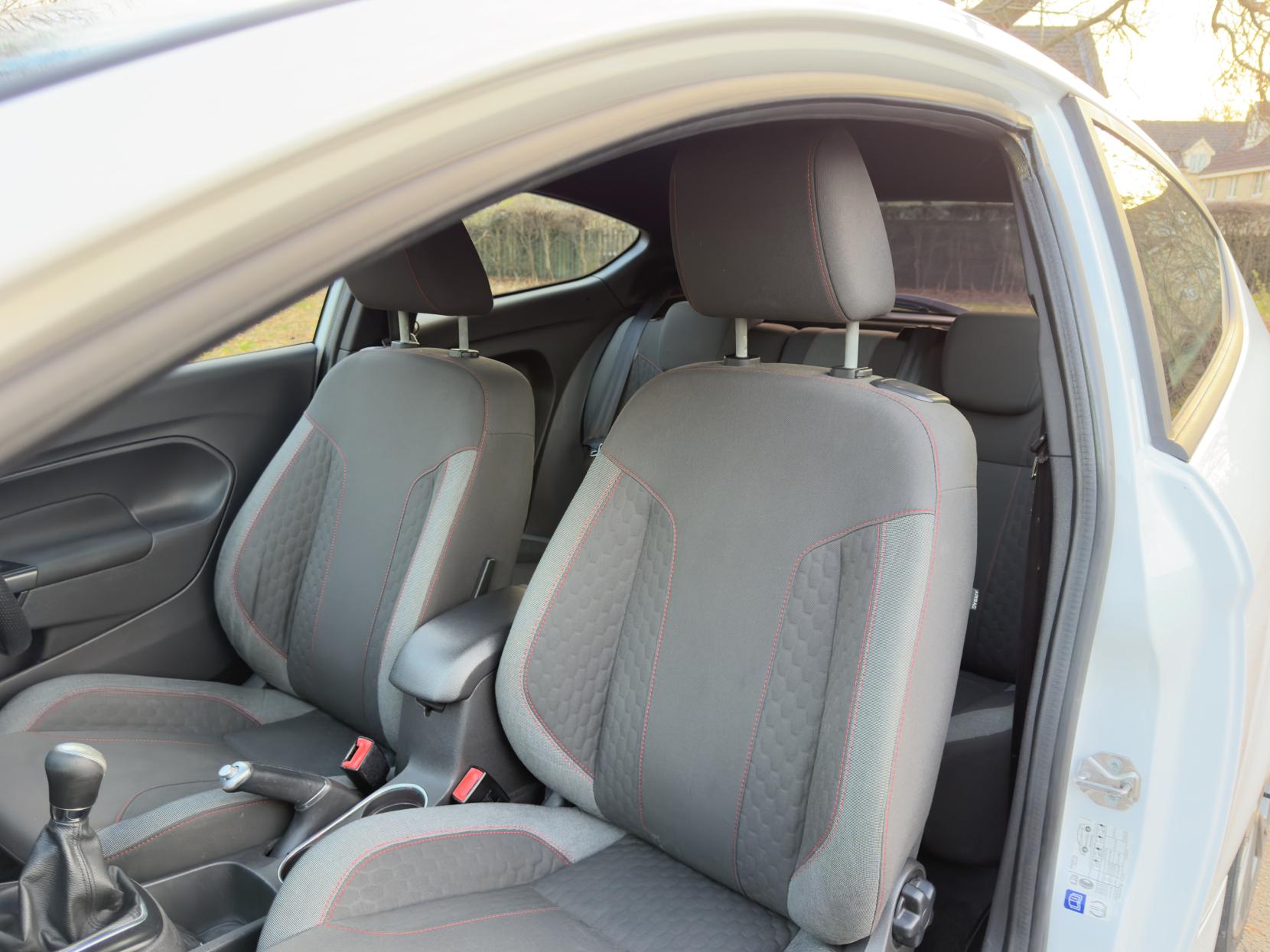 Ford Fiesta 1.0T EcoBoost ST-Line Hatchback 3dr Petrol Manual Euro 6 (s/s) (125 ps)