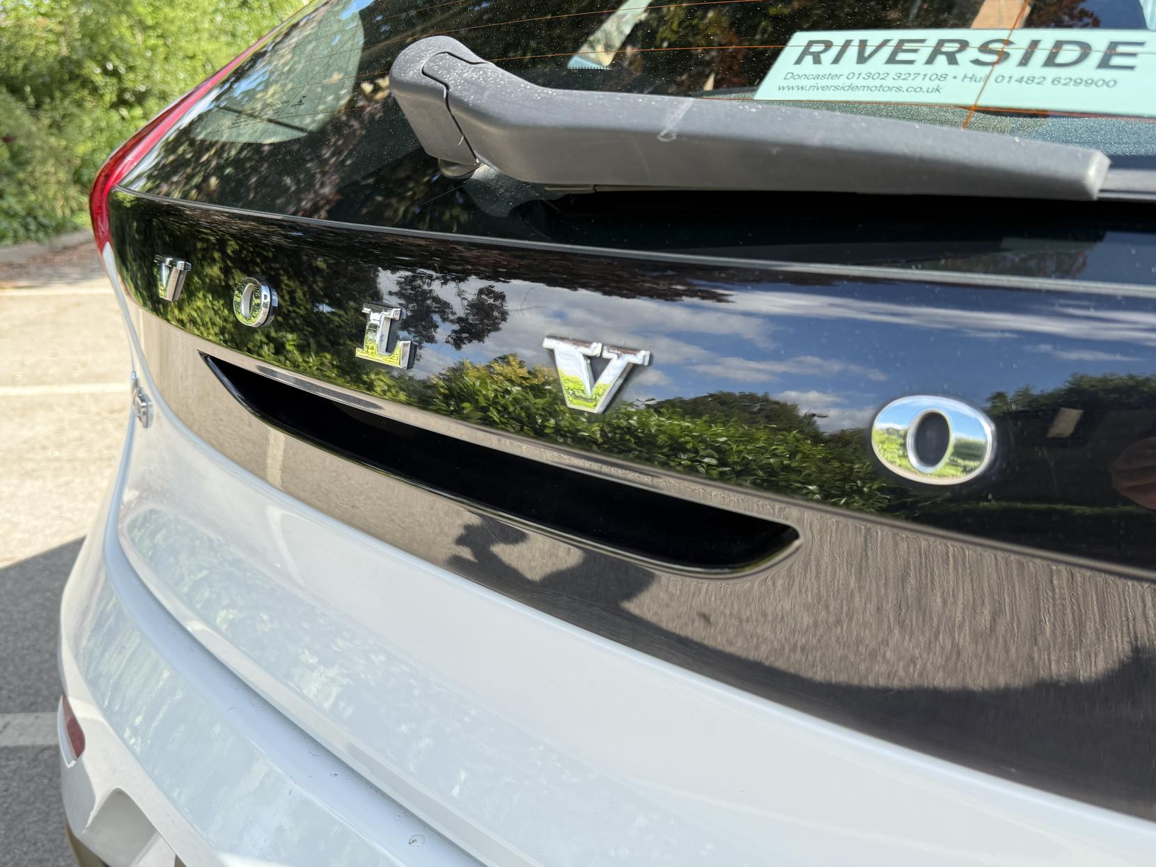 Volvo V40 1.6 D2 R-Design Hatchback 5dr Diesel Manual Euro 5 (s/s) (115 ps)